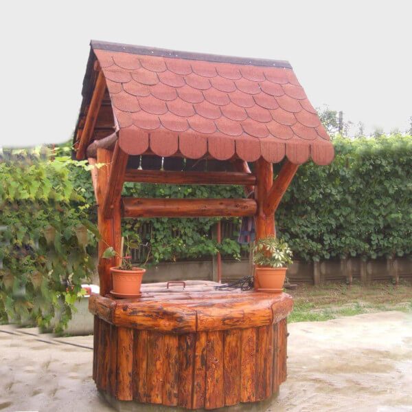 Wood fountain